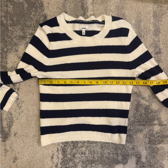 Aerie Blue and White Fitted Crop Hoodie - Picture 6 of 7